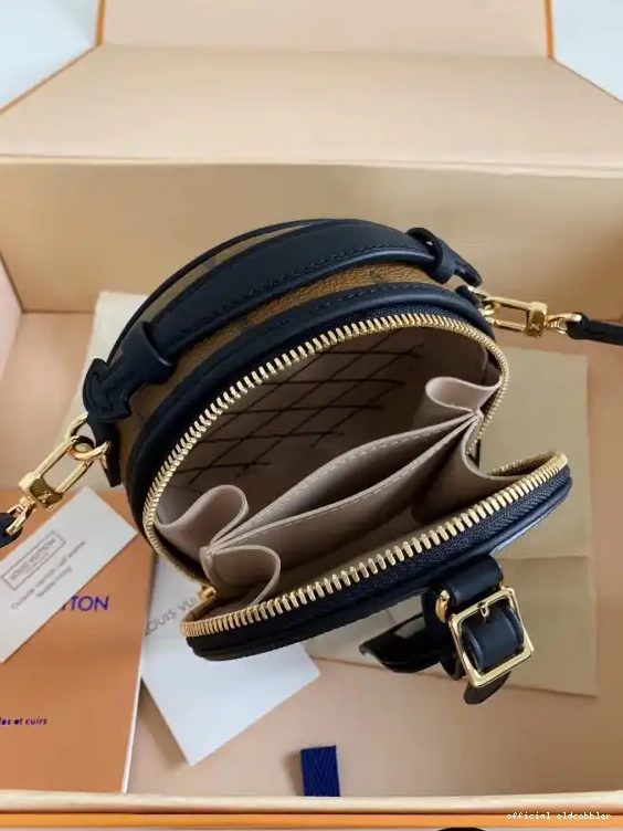 Official oldcobbler VUITTON MINI LOUIS BOITE CHAPEAU 0515